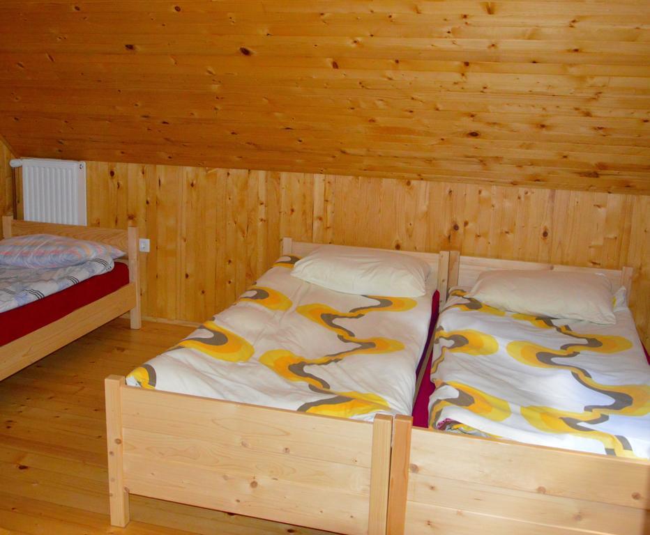 Brunarica Petric - Bela Krajina - Komarna Vas - Smucisce Gace - Semic Eksteriør billede